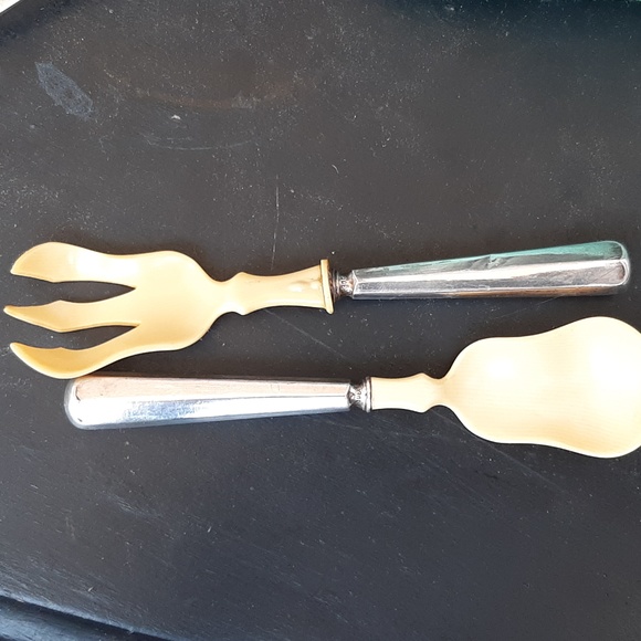 Danish pre 1920, 830 grade sterling handled servers - Picture 2 of 5